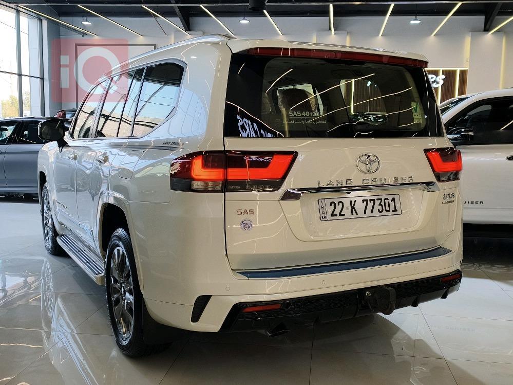 تويوتا لاندكروزر